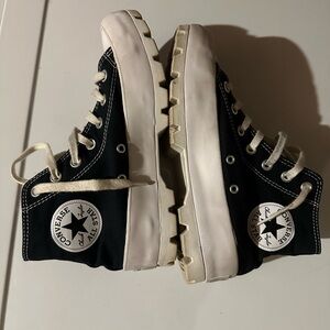 Converse Chuck Taylor All Star Lugged High Top Sneakers 7 black!